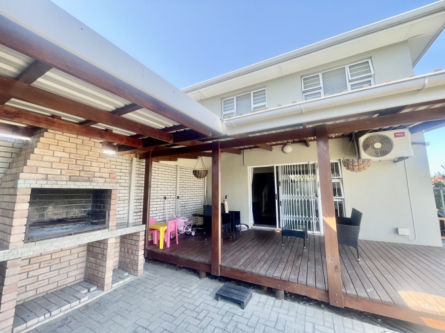 3 Bedroom Property for Sale in Beacon Bay Eastern Cape